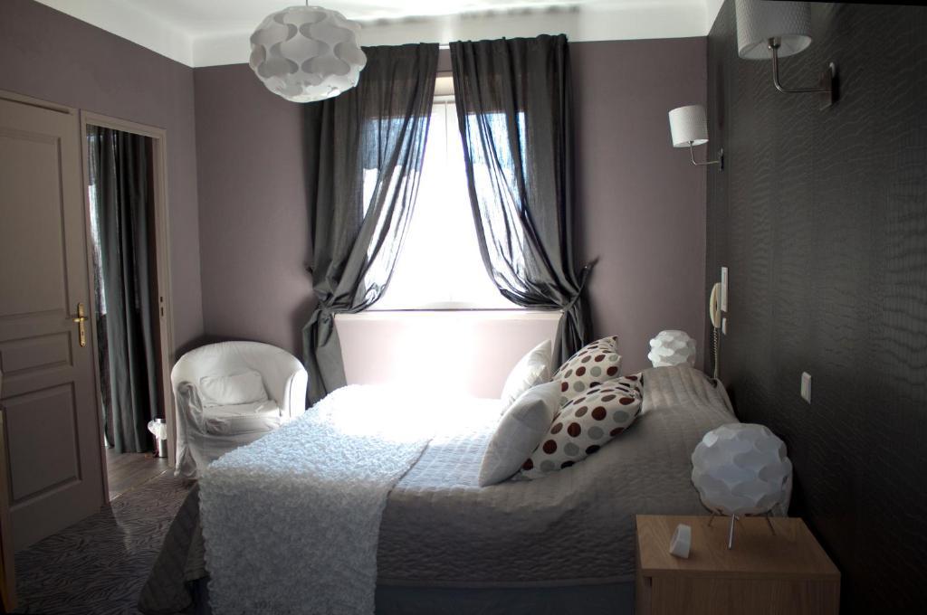 Logis Hotel La Magnanerie - Cote Bistro Aubignosc Номер фото