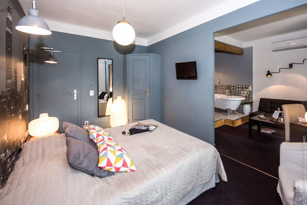 Logis Hotel La Magnanerie - Cote Bistro Aubignosc Номер фото