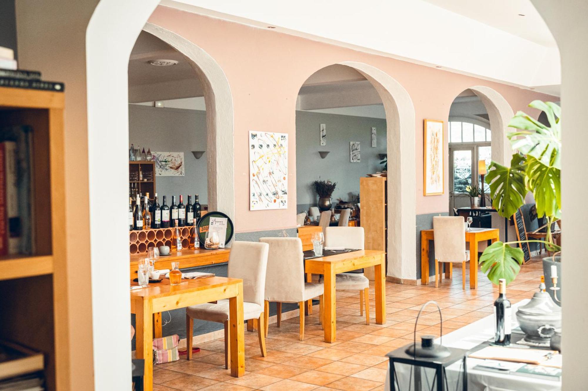 Logis Hotel La Magnanerie - Cote Bistro Aubignosc Екстер'єр фото