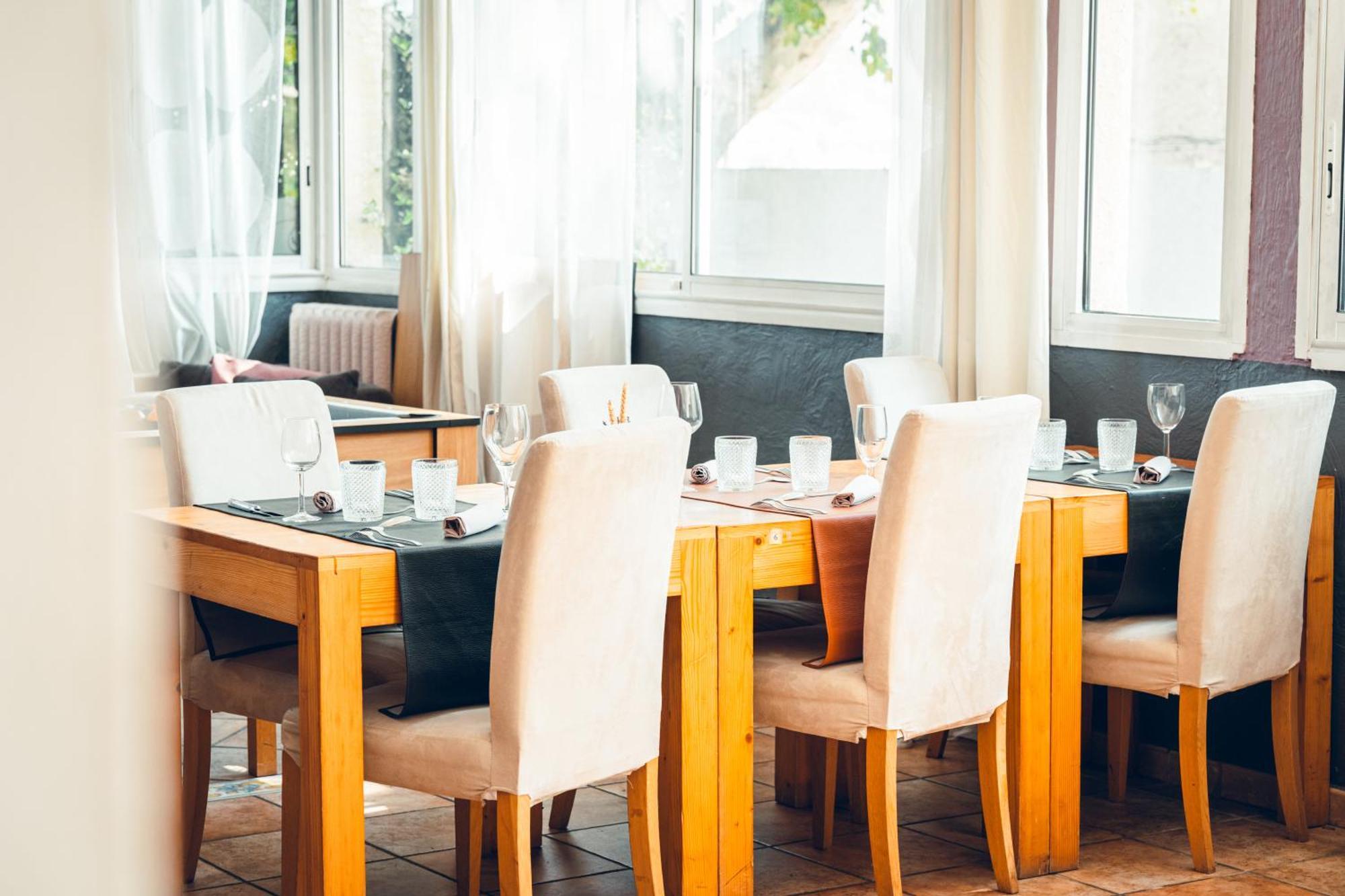 Logis Hotel La Magnanerie - Cote Bistro Aubignosc Екстер'єр фото